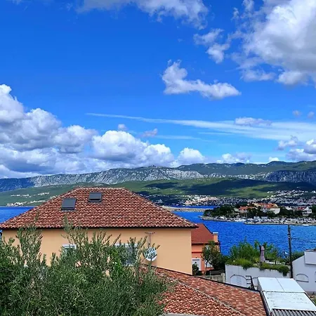 Nevenka P. Apartment Silo (Krk)